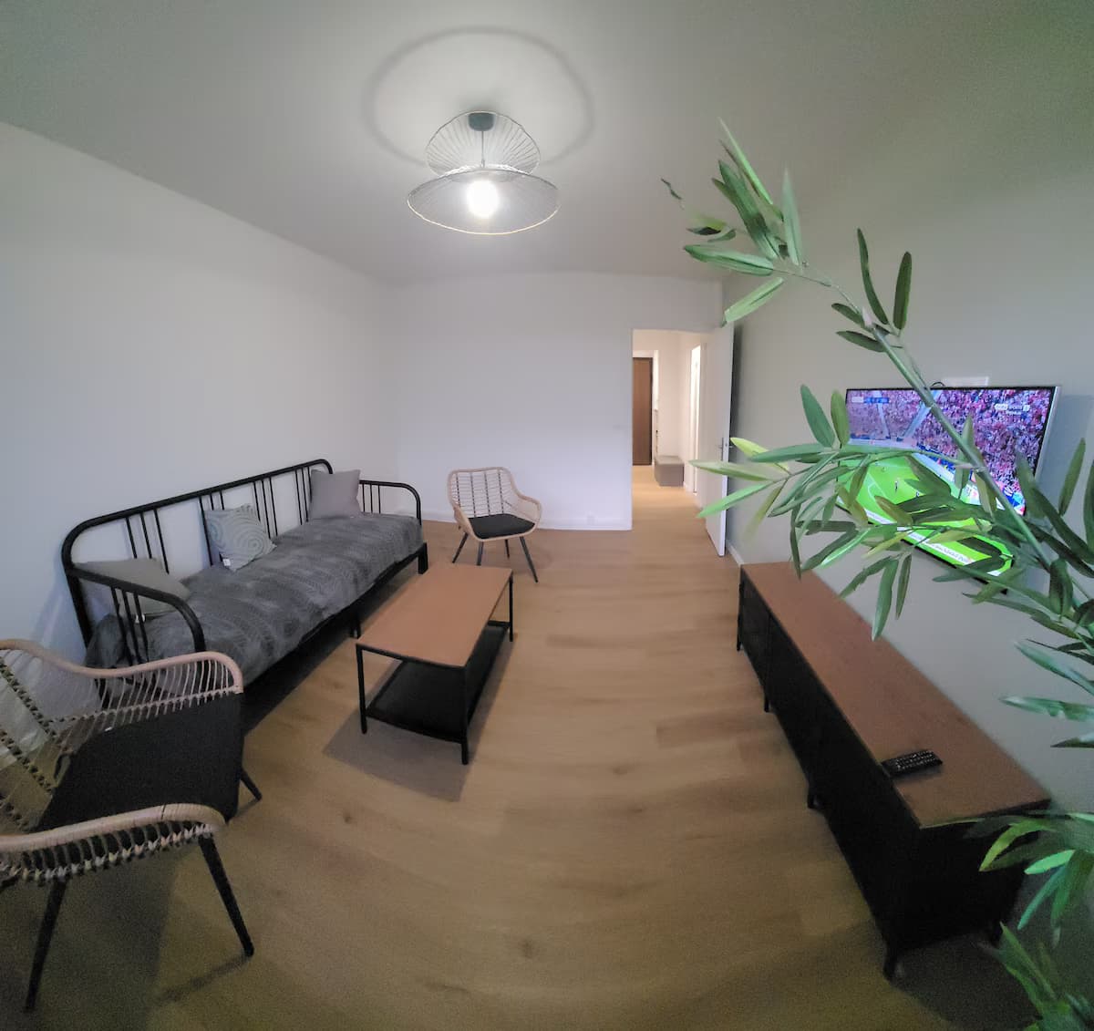 Grand Appartement avec Parking Privé